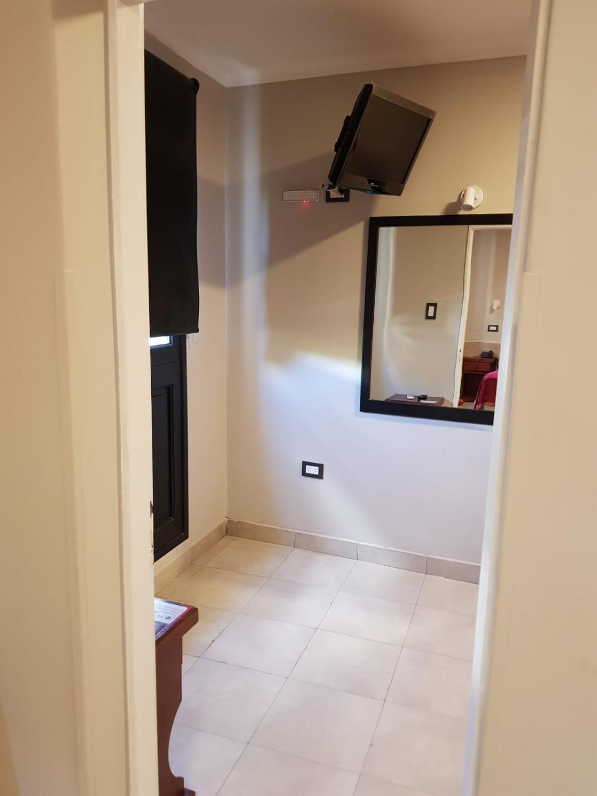 Hotel Marilian II Salta Ngoại thất bức ảnh