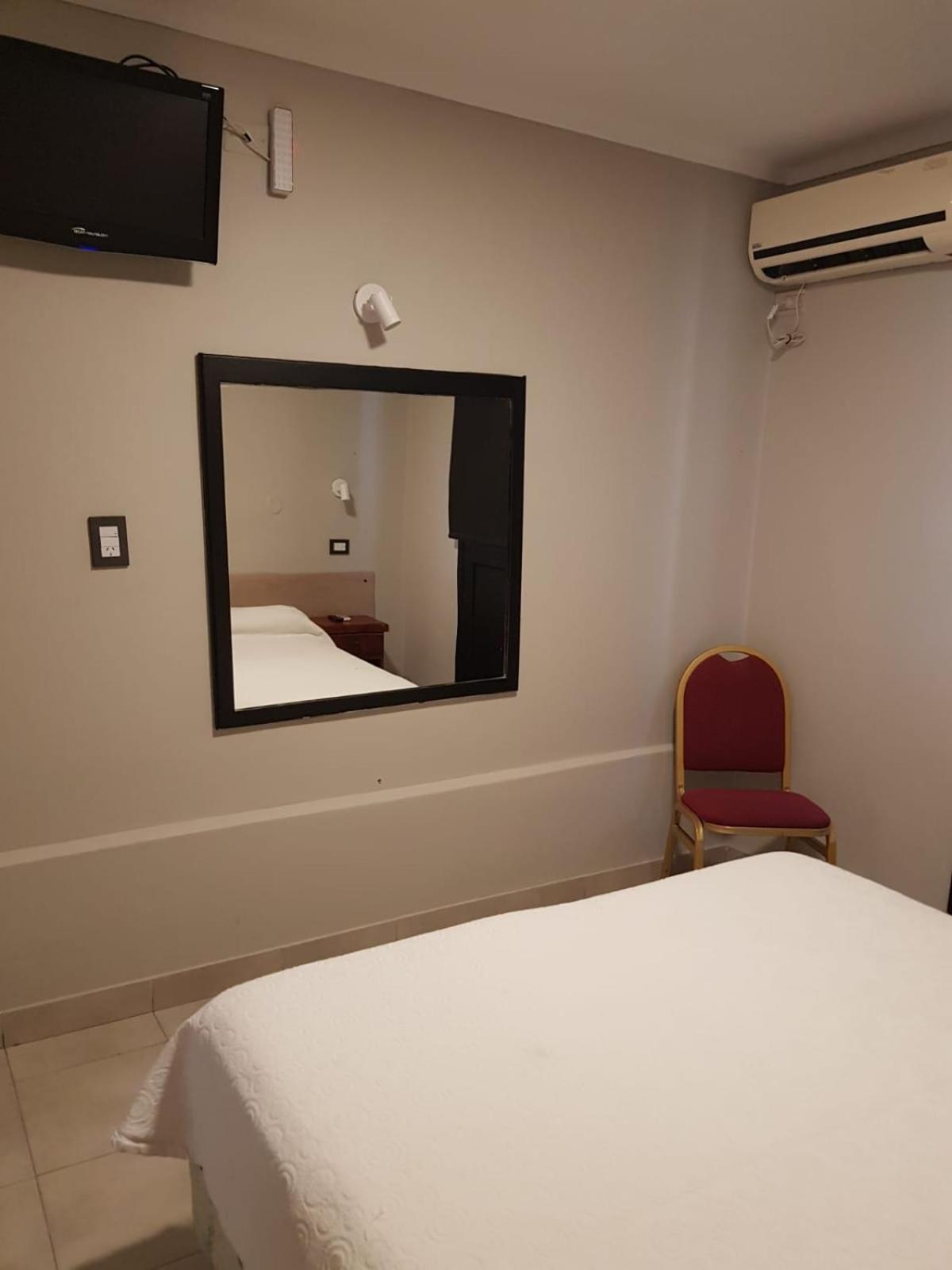 Hotel Marilian II Salta Ngoại thất bức ảnh